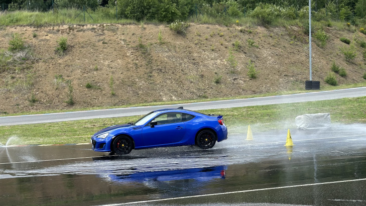 Nezapomenutelný zážitek pro majitele vozu Subaru BRZ: Jízdy na Masarykově okruhu v Brně