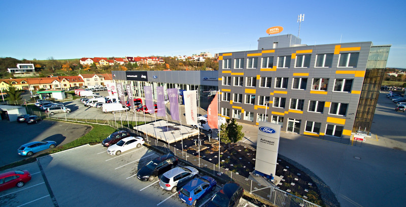 Společnost AutoUH